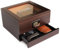 CASE ELEGANCE Digitaler Hygrometer mit Humidor aus spanischem Zederholz in Kirschholz-Optik mit Vitrine, eingelassener Magnetdichtung und Zubehörschublade… (Monogrammiert Braun)