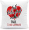 GRAVURZEILE Kissen mit Spruch - Ich Liebe Dich mehr - Witziges Design - Lustige Geschenke für Paare - Liebeskissen - 40x40 cm - Geschenk für Sie & Ihn zum Valentinstag - Valentinstagsgeschenk