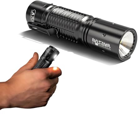 WARSUN Mini torcia LED portatile A700, ottima sensazione al tatto, abbagliante da 200 metri, con clip di fissaggio, ideale per avventure, escursioni e passeggiate notturne.