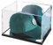 Transparente Hut-Vitrine mit Spiegel-Hintergrund, Acryl-Baseballkappen-Halter, Ständer, transparente Hut-Aufbewahrungsbox, staubdicht, quadratisch, UV-Schutz, Schrank mit Spiegelsockel (25,9 x 20,8 x
