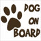 JINTORA - Autoaufkleber Tuning - Auto Aufkleber - Dog on Board - 115x99 mm - Auto Sticker Bus Fenster Heckscheibe Camper wetterfest Outdoor Sticker Auto Deko LKW Tuning Selbstklebend - braun