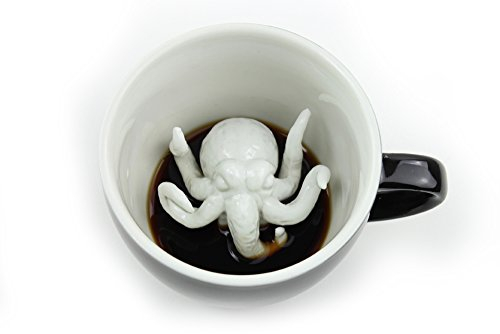 Creature Cups Cthulhu-Keramiktasse (325 Milliliter, Schwarz) | Auf der Innenseite versteckte Tiermotive | Weihnachts- und Geburtstagsgeschenk für Kaffee- und Teeliebhaber
