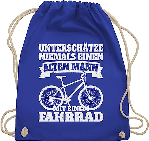Shirtracer Turnbeutel Rucksack - Bekleidung Radsport - Unterschätze niemals einen alten Mann mit einem Fahrrad - weiß - Unisize - Royalblau - beutel baumwolle geschenkidee für fahrradfahrer bike
