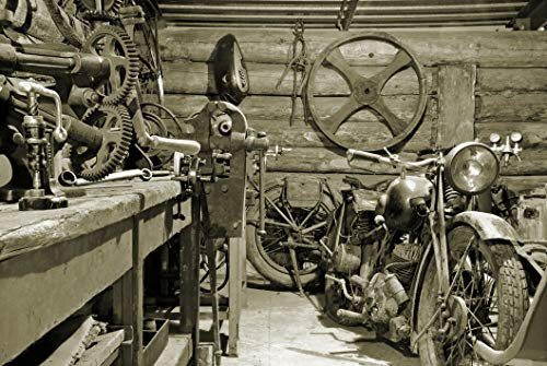 Papier Peint Photo INTISSÉ-MOTO VINTAGE-350x260 cm-(1169AE)-Garage de Voiture Rétro Vintage Noir et Blanc Colle Inclus Mural Décor Motif Poster Géant Stickers Muraux Optique Moderne Fond Effet