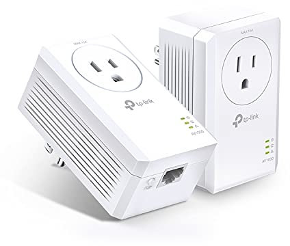 TP-Link AV1000 Powerline Ethernet Adapter(TL-PA7017P KIT)- Gigabit Port, Plug and Play, Extra Power Socket for Additional Devices, Ideal for Smart TV, White