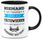 Tassenbrennerei Tasse mit Spruch Niemand ist perfekt aber als Tätowierer ist man verdammt nah dran! - Kaffeetasse Berufe lustig Geschenk (Schwarz, Tätowierer)
