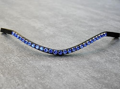 GlücksHucke Slim Wave Stirnriemen in Blau geschwungen, schmal 'King'- große Glitzer Chatons mit silberner Einfassung in schönem Königsblau (WB XL, Lederfarbe Dunkelbraun)