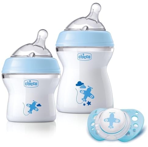 Chicco NaturalFeeling Geschenkset mit 2 Babyflaschen + Schnuller 0m+ blau