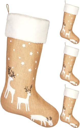 BRUBAKER 4er Set Weihnachtsstrumpf zum Befüllen und Aufhängen - 52 cm groß - Nikolausstrumpf für Weihnachten und Nikolaus - Weihnachtsdeko Strümpfe Weihnachtssocken aus Jute - Rentiere Sterne Weiß