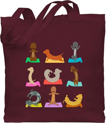 Shirtracer Baumwolltasche - Hunde - Taschen - Dackel Yoga Dackel Lustig - Unisize - Bordeauxrot - geschenk für hundebesitzer dackelmotiv einkaufstasche hund tasche hundemotiv jutebeutel hundesprüchen