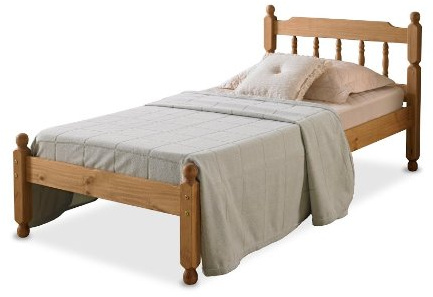 3'0 COLONIAL SPINDLE BED IN WAXED PINE
