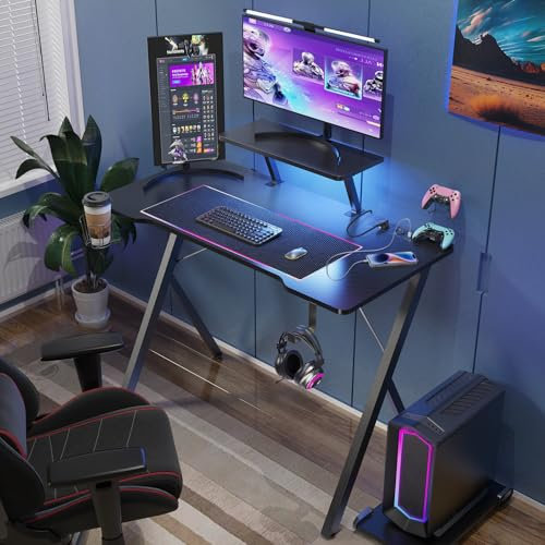 PIPIPOXER Bureau Gaming LED avec Prises et Ports USB, 100x50cm Bureau Table Gaming avec Support d'Écran, LED Bureau Gaming avec Plateau en Fibre de Carbone, Gaming Desk Table de Jeu Ergonomique