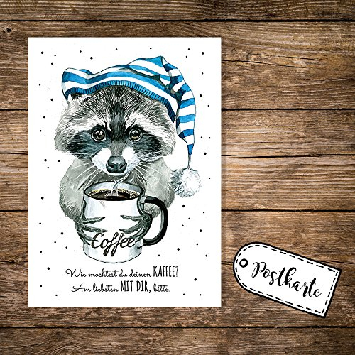 ilka parey wandtattoo-welt® A6 Postkarte Karte Waschbär mit Schlafmütze Kaffeebecher und Spruch Kaffee? Am liebsten mit dir pk10