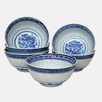 Set of 6 Large Oriental Chinese Porcelain Decorated Blue and White Rice Bowls MA
