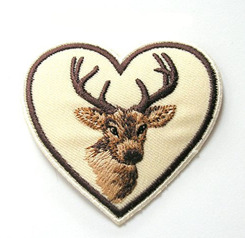 Aufnäher Bügelbild Aufbügler Iron on Patches Applikation Herz mit Hirsch 6,8 x 6,6cm Farbe: Braun-Beige vor205-1