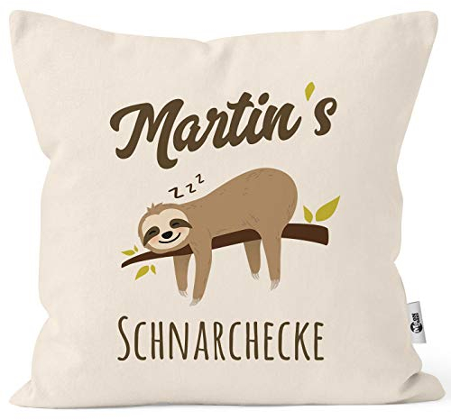 MoonWorks® Kissen-Bezug Spruch Opa's Oma's Mama's Papa's Schnarchecke Faultier Print Kissen-Hülle Deko-Kissen Baumwolle Personalisiert Natur Unisize