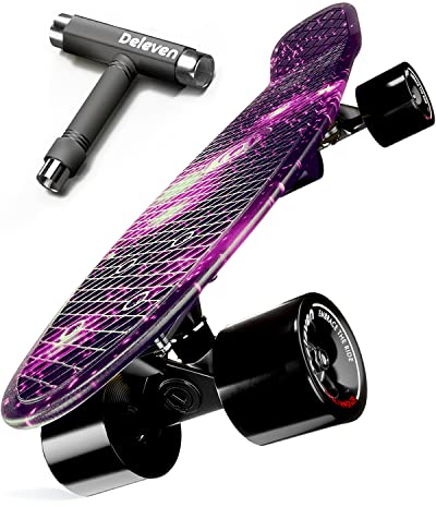 Deleven Skateboard mit Skate Tool, ABEC-9 Lagern und 78PU Rädern - The Universe Collection - Für Kinder, Erwachsene, Anfänger - 56 cm