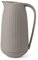 Kähler Design Hammershøi Isolierkanne 1L in der Farbe: warmes grau, aus Kunstoff und Glas, Volumen: 1 Liter; Höhe: 23,5 cm; Ø 12,5 cm, 693109