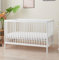 ALAVYA HOME® Babybett mit Matratze TOBI Das Beste für Kleine Babys I 9-Fach höhenverstellbarer EN 716-1, Babybett 60x120 Weiß Gitterbett mit 3 Schlupfsprossen aus Buchenholz