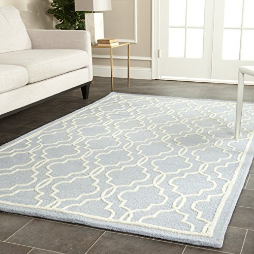SAFAVIEH Geometrisch Teppich für Wohnzimmer, Esszimmer, Schlafzimmer - Cambridge Collection, Kurzer Flor, Hellblau und Elfenbein, 183 X 274 cm