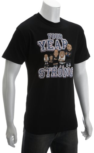 Four Year Strong - T-Shirt Dolls (in L)