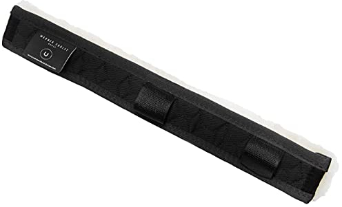Werner Christ Turnier Genickschoner aus Lammfell – Pferde Genickschutz aus echtem Fell für Halfter, Trensenzaum und Zaumzeug, one Size (32 cm), Schaffell in schwarz - Natur