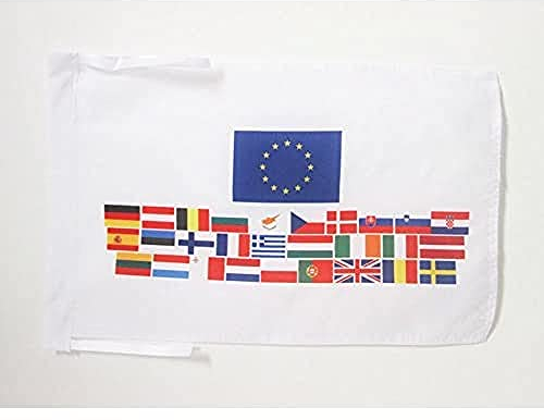 AZ FLAG - Drapeau Union Européenne 28 pays - 45x30 cm - Pavillon Pays D'Europe - Ue 100% Polyester Avec Deux Cordelettes - 20g