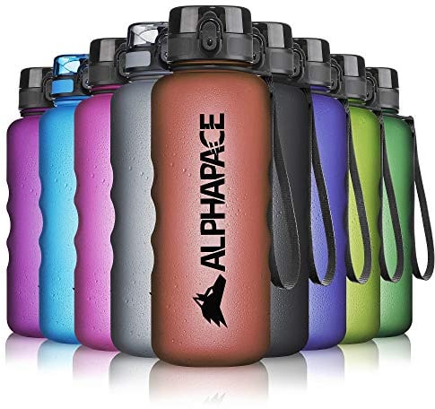 ALPHAPACE Trinkflasche, auslaufsichere 1.500 ml Wasserflasche, BPA-freie Flasche für Sport, Fahrrad & Outdooraktivitäten, Sportflasche mit Fruchteinsatz, in Dunkelrot