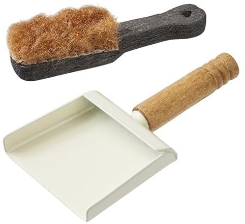 Miniaturen für Puppenhäuser und Wichtelstuben oder Geschenkgutscheine · DIY Miniwelt · Besen u. Schaufel ca. 4 cm 2-teilig