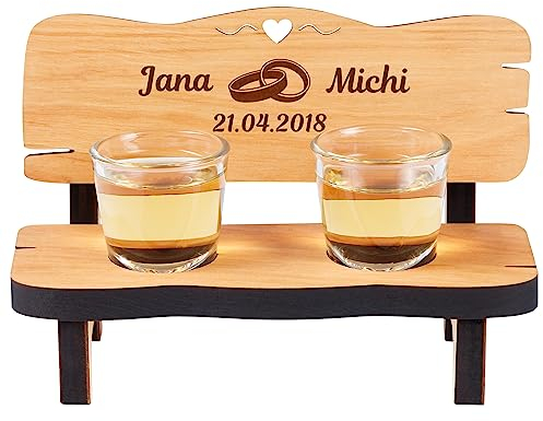 Personalisierte Schnapsbank Hochzeit mit Gravur | inkl. 2 Schnapsgläsern | Hochzeitsgeschenk für das Brautpaar personalisiert | Hochzeitsbank | Geschenk zur Hölzernen Hochzeit Hochzeitstag | Ringe