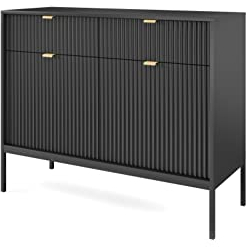 DomiMeble Kommode Nova - geschmackvoll und elegant, Kommode mit 2 Türen, 4 geräumige Ablagen, aus hochwertiger Schichtstoffplatte, modernes Design, goldene minimalistische Griffe (Schwarz)