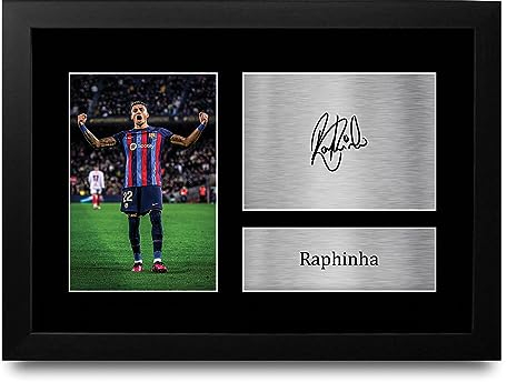 HWC Trading FR A4 Raphinha Barcelona Wandbild - Gerahmte Plakette für Fußball Fans