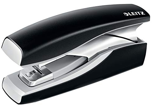 Leitz Softpress 56030035 Cucitrice Piatta in Metallo, Capacità fino a 30 Fogli, Forma Ergonomica, Punti Metallici Inclusi, Serie NeXXt, Nero