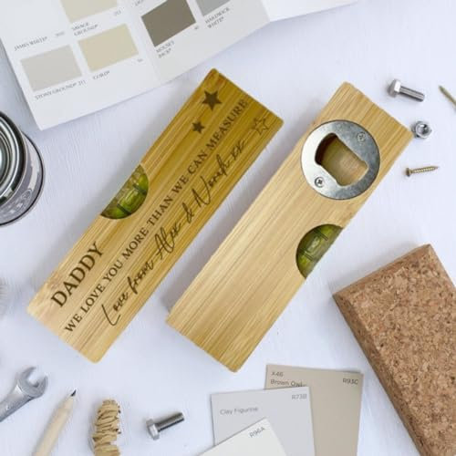Personalisierter Flaschenöffner Holz mit Wasserwaage, Flaschenöffnerkappe aus Holz mit Eingraviertem Segen, Flaschenöffner Personalisiert für Papa/Opa, Flaschenöffner Vatertag