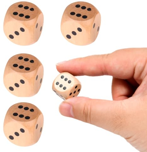 QEDBOJE 4 Pezzi Dadi da Gioco in Legno per Giochi di Carte e Feste (20mm) (Naturale)