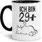 Tasse zum Geburtstag mit lustigem Spruch und Kater mit Stinkefinger - Ich Bin 29+ - Kaffeebecher aus Keramik, Innen & Henkel Schwarz, 300 ml