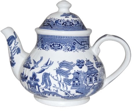 BLUE WILLOW 40 Fl oz teapot CHURCHILL CHINA, Made in England