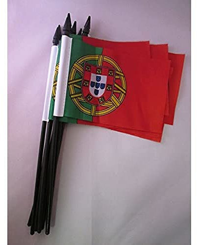 AZ FLAG - Lot de 10 Drapeau Portugal - 15x10 cm - Pack de 10 Petits Drapeaux Portugais 100% Polyester avec Hampe 25 cm