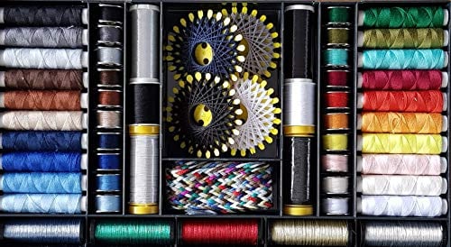 Nähgarn-Box, Nähkasten, Garne und Spulen