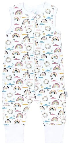 TupTam Sommerschlafsack Baby mit Füßen – Leichter Schlafsack Baby Sommer 0.5 TOG, OEKO-TEX, Farbe: Regenbogen Herz Wolken, Größe: 92-98