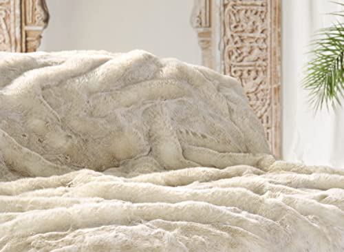 Wohnen & Accessoires GmbH & Co. KG Premium Felldecke „Polarwolf“ Fellimitat Tagesdecke Überwurf - kuschelig und gemütlich - 5 Größen - 150x200cm bis 260x300cm XXL (150 x 200 cm)