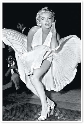 Celebrity Collection Marilyn Monroe Pose Poster 40 x 60 cm | Pop Vintage Monochrom Schwarzweiß Fotografie Nostalgie Klassiker Kult Ikone Legende Hollywood Film Filmstar Kino Porträt Diva