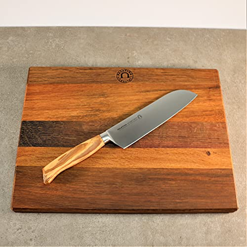 Palatina Werkstatt, Santoku Messer mit massivem Olivenholzgriff, 16 cm Klinge aus rostfreiem Edelstahl + 40x30 cm Fassholzbrett VK: 174,- €