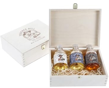Terence Hill Whisky & Likör Geschenk Box - [Set aus 3 x 50ml] Deutscher Premium Whiskey und Likör aus ausgewählten Fässern - Wisky Set - Bud Spencer und Terence Hill Fanartikel