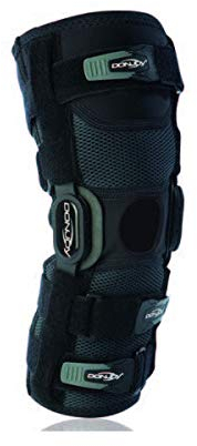 DONJOY PLAYMAKER XPERT WRAP Rodillera corta (versión abierta) con barras laterales policéntricas y anillo rotuliano - Tamaño pequeño (circunf.muslo 39-47 cm)