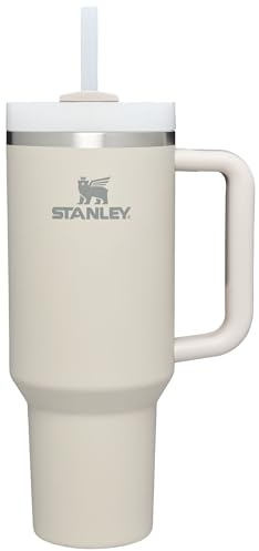 STANLEY Quencher H2.0 Soft-Matte-Kollektion, vakuumisolierter Edelstahlbecher mit Deckel und Strohhalm für eisgekühlte und kalte Getränke, Düne, 1,2 Liter