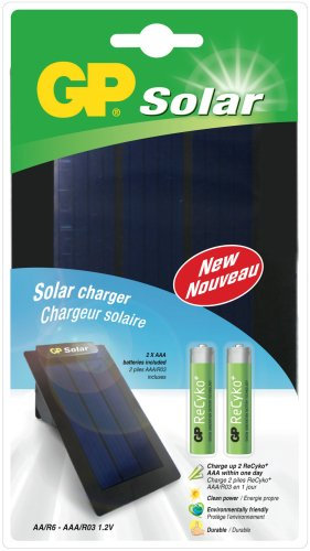 GP Solar - Cargador por energía solar para pilas recargables AA/AAA
