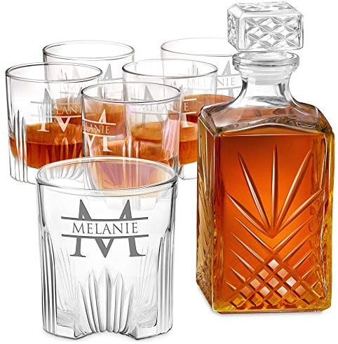 Maverton Whisky Carafe + 6 Whiskey Glasses with Engraving - 700ml Vintage Spirits Decanter - airtight Seal - Elegant Whisky Set - for Women - Personalised - Name