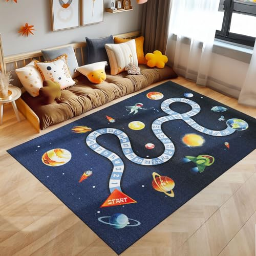 SIMPEX Kinderteppich Marineblau 160x230 cm Weltraum Design Modern rutschfest Waschbar Pflegeleicht Extra Weich Antiallergen Babyteppich Kinderzimmer Jungen Mädchen