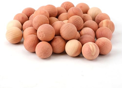 40pcs Cedar Blocks for Clothes Storage, 0.87x0.87in Cedar Balls Wood Cedar Chips Redolent Cedar Rings for Clothes Storage Houses Drawers Closets Shoebox